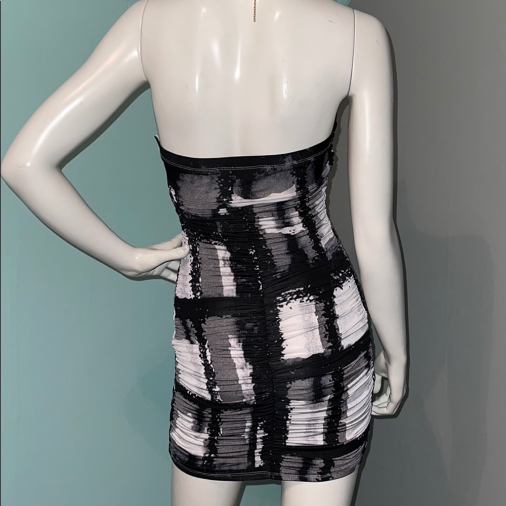 NWOT XOXO Print Strapless Shirred Mini Dress With Halter Necklace Small - Picture 4 of 10